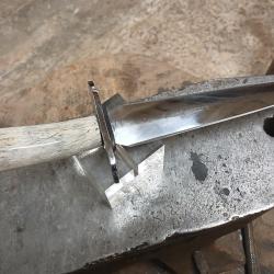 Dague de chasse forg&eacute;e