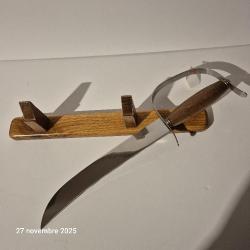 Sabre &agrave; champagne vintage, &eacute;tat neuf, marque Roger Orf&egrave;vre.et son support