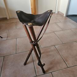 Tr&eacute;pied bois Januel 70 cm avec bretelle