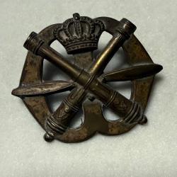 INSIGNE DE B&Eacute;RET DU CORPS D'ARTILLERIE  ANTIA&Eacute;RIENNE  DES PAYS BAS  W W 2