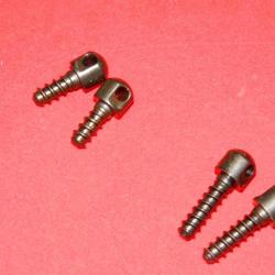 4 VIS  FIXATION POUR INSTALLATION GRENADIERES RAPIDES ...2 VIS DE CROSSE..2 VIS DE DEVANT.