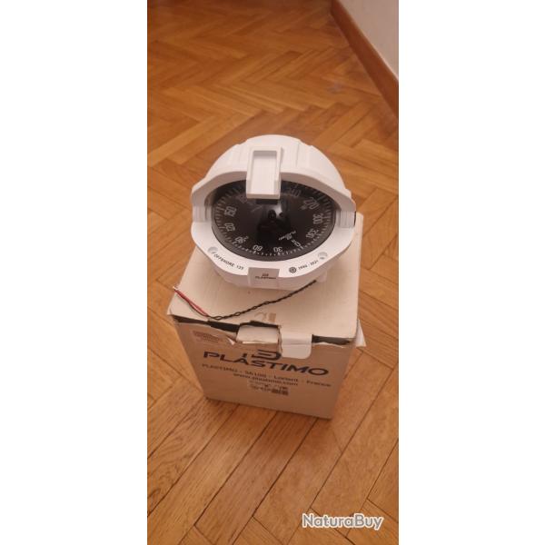 Compas plastimo offshore135