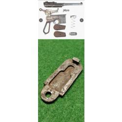 Fond de puit de chargeur pistolet semi automatique Mauser C96 num&eacute;ro de s&eacute;rie 147