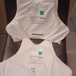 Ench&egrave;re lot de 2 plaques balistiques contre les armes de poings et les lames 47X32 cm