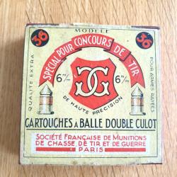 Boite m&eacute;tal 36 cartouches &agrave; balles calibre 6mm. Premier championnat de tir f&eacute;minin.
