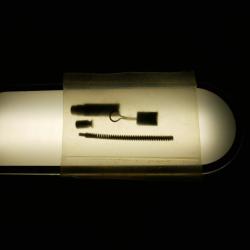 Kit &eacute;jecteur/extracteur FAMAS dans son emballage d'origine jamais ouvert