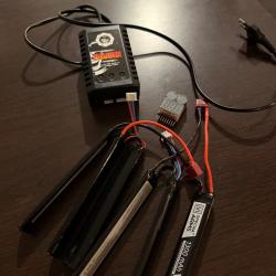 Batterie LI-PO Triple Stick 11.1v - 2000mAh - 15/30C - T-Dean - Specna Arms x2 avec chargeur+testeur