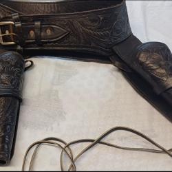 Ceinture western double Holsters fabrication Mexicaine .