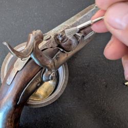 4 PETITES BROSSETES INOX POUR NETTOYAGE ARMES ANCIENNES