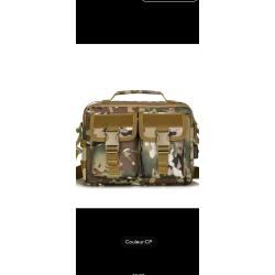 Sac militaire tactique CAMO &agrave; bandouliere, poign&eacute;e et USB