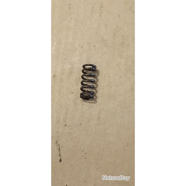 Pistolet Dreyse 1907 : ressort diam�tre: 3.90mm lg: 9.10mm (1351)