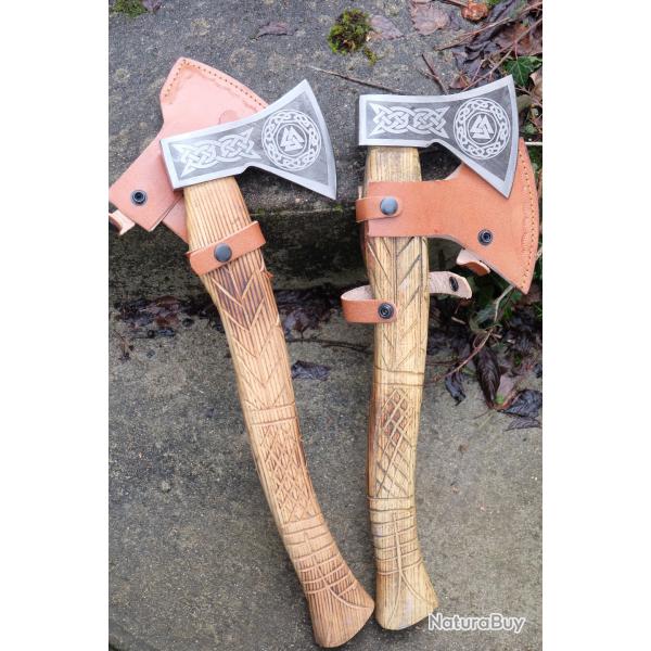 Lot de 2 Hache de Viking Ragnar Lothbrok Lame Acier Carbone 1055 Manche Bois Etui Cuir Artisanale