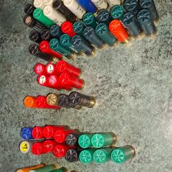 LOT 80 MUNITIONS CARTOUCHES CALIBRE 12 70 PLUS DE 4 KG DIVERS NUMEROS PLOMBS