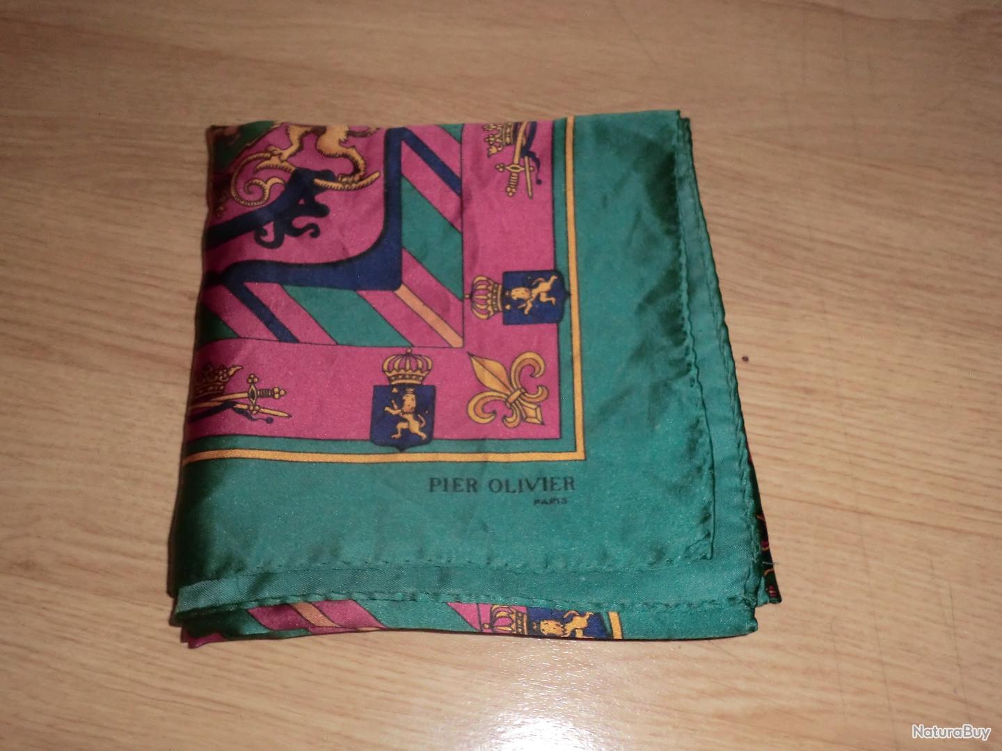 Foulard En Soie Pier Olivier D'occasion - Bandana Carré Multicouleur