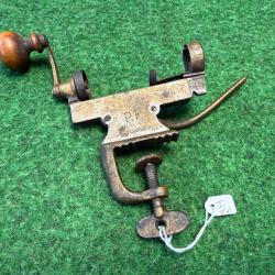 SERTISSEUR  POUR CARTOUCHES  CALIBRE  16  20 &Egrave;ME  N&deg; 1