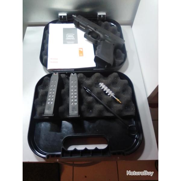GLOCK 17, canon filet�. Gen 4. Bon �tat, peu utilis�.