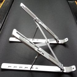 Support r&eacute;glable pour ordinateur portable, tablette, livre, smartphone, toile de peinture, etc