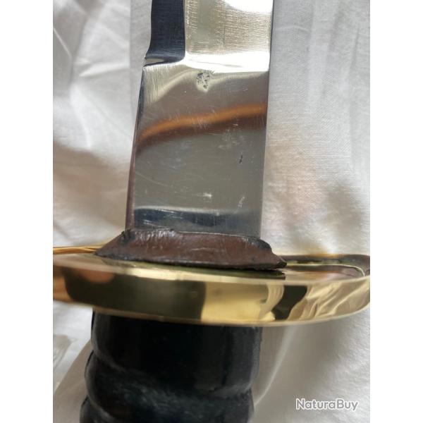 Sabre type  1822 lame en acier tremp� 89 cmsAvec poin�on effac� sur lame