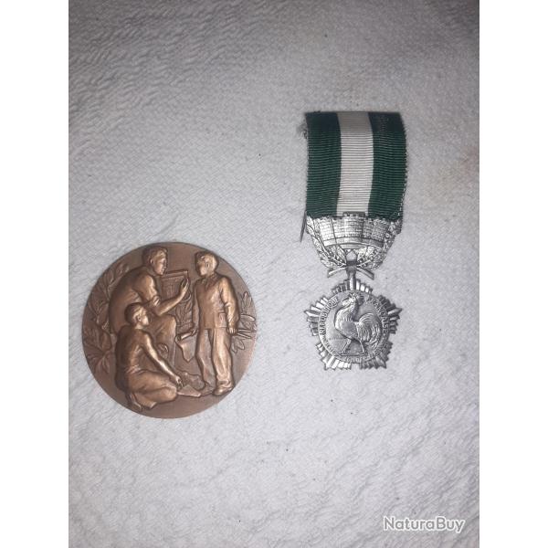 M�daille agricole argent et m�daille Travaux publics bronze ?