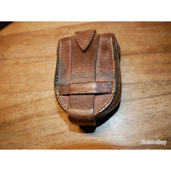 Pochette � boussole d'officier Anglais WW1 en cuir fauve
