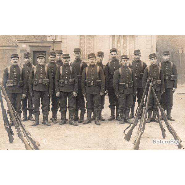 CPA -Groupe de soldats -N�7507