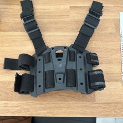 Plaque de cuisse Blackhawk tactical noir