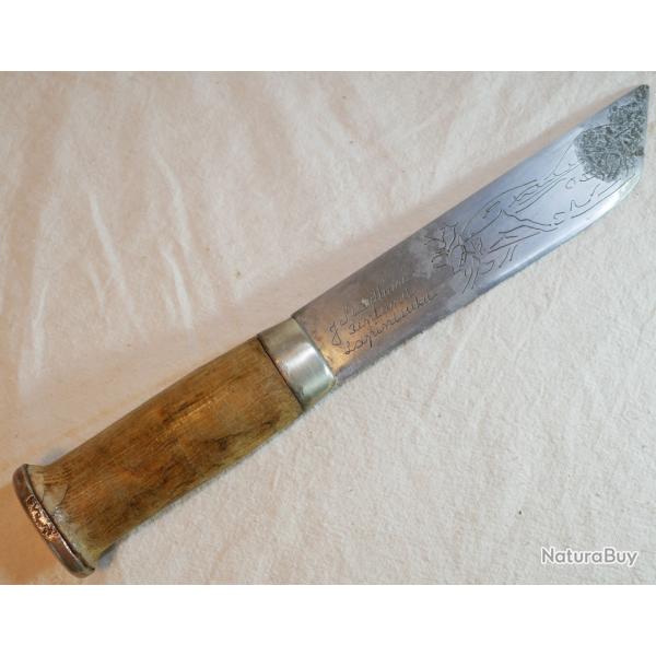 Couteau FINLANDE finlandais JANNE MARTT�NI Lapinleuku SF finlandais gravures sur lame SDC26COU001