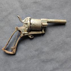 Revolver 7mm &agrave; broche pour pi&egrave;ces