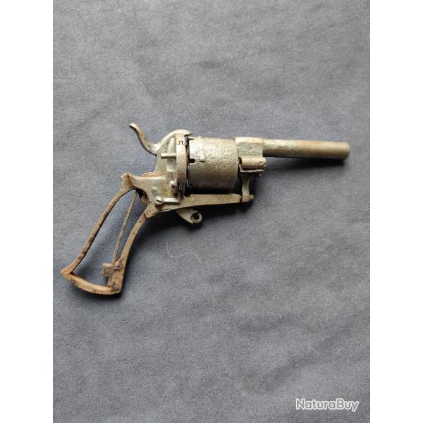 Revolver 7mm � broche pour pi�ces