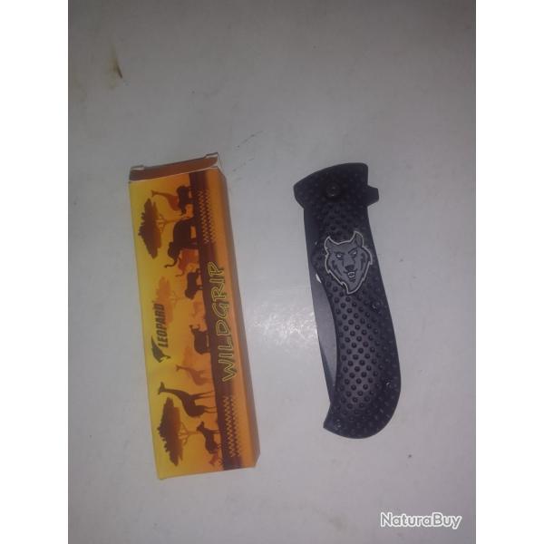 Couteau pliant l�opard wild grip noir tr�s bonne prise en main