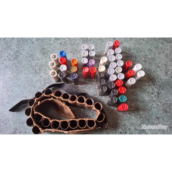 LOT 47 CARTOUCHES MUNITIONS CALIBRE 12  67 70 MM   DIVERS PLOMBS + CARTOUCHIERE