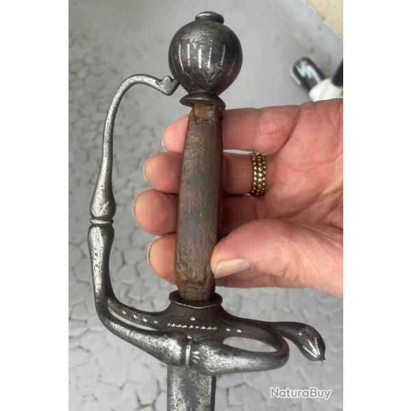 Petite �p�e de page acier d�but 18�me.