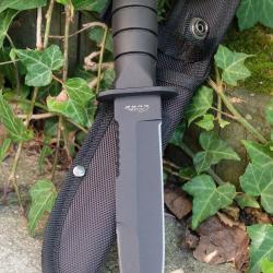 Couteau Tactical Dague Poignard Serr Lame Acier 3Cr13 Manche Caoutchouc Etui Nylon