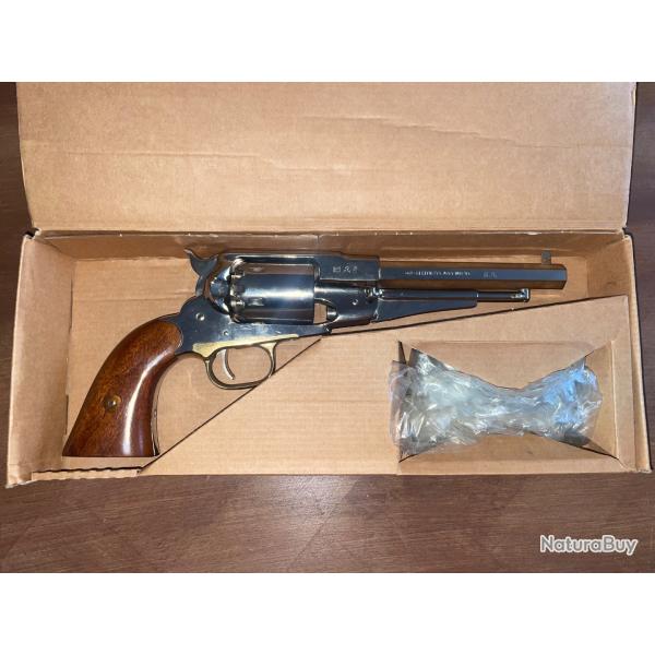 Occasions F.lli Pietta cal.36 poudre noir pack avec amorces et autres accessoires