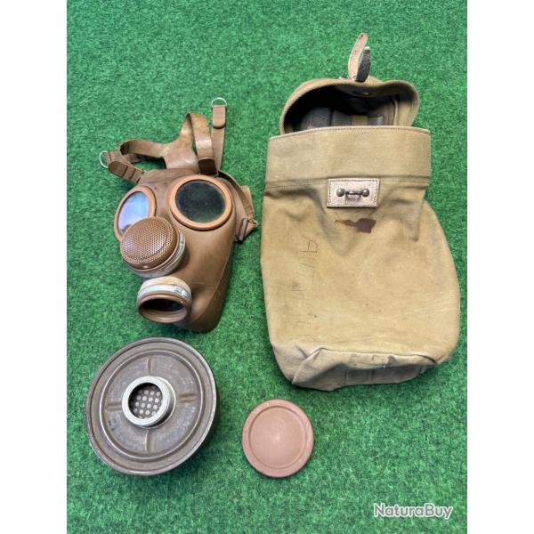 MASQUE A GAZ  DE L' ARM�E FRAN�AISE  MOD�LE  1951  INDOCHINE ALG�RIE  ET LE RESTE !!20 �ME