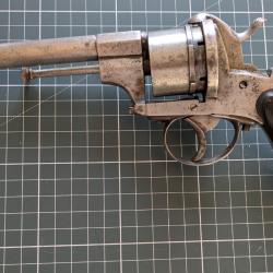 Revolver &agrave; broche de collection - 10 mm