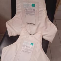 Ench&egrave;re lot de 2 plaques balistiques contre les armes de poings et les lames HAWK 50X44 et 42x37 cm