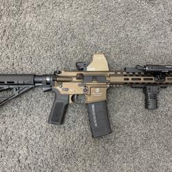 "PACK" Carabine SCHMEISSER AR15 S4F Bronze + Point rouge SIGHTMARK + Lampe Laser OLIGHT