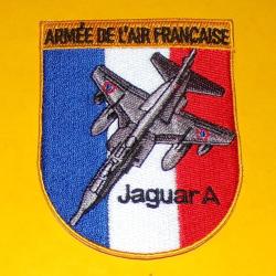 TISSU PATCH :&nbsp; ARMEE DE L'AIR FRANCAISE , JAGUAR&nbsp;&nbsp;A&nbsp;&nbsp;, DIAMETRE 9&nbsp;CM , BON ETAT VOIR PHOTO . POUR TO