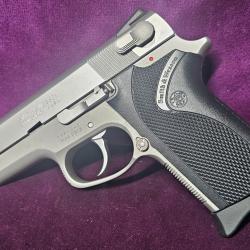 Pistolet Smith & Wesson, Model 3913, calibre 9x19, USA, Categorie B