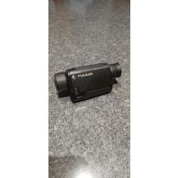 &Agrave; vendre monoculaire pulsar axion XM30 key