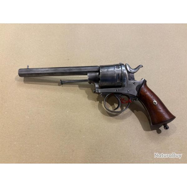 Revolver de transition type Lefaucheux Cal. 450.