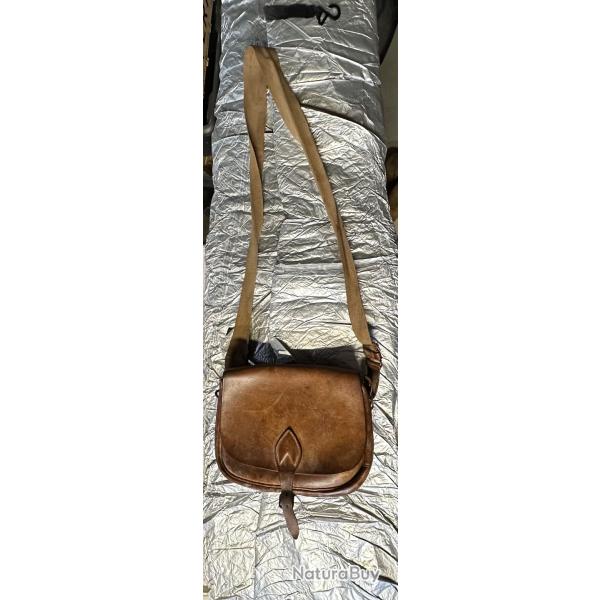 Sacoche � cartouche en cuir gras �pais