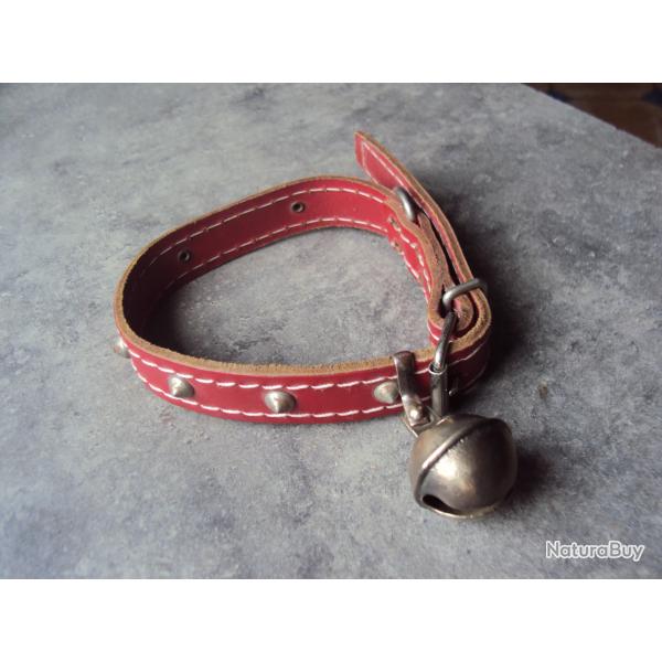 Collier petit chien en cuir + grelot