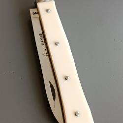 ANCIEN COUTEAU QUEUE DE POISSON, PARAPLUIE &Agrave; L'&Eacute;PREUVE, THIERS, XX&egrave;me, manche en RHODO&Iuml;D.