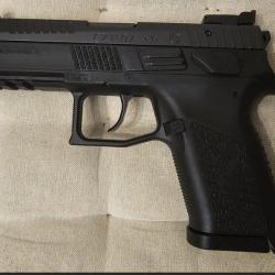 CZ P07 9x19mm avec hausse LPA r&eacute;glable avec U blanc et guidon LPA comme neuf