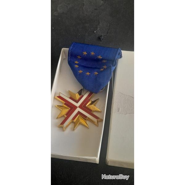 MEDAILLE EUROPEENNE 2