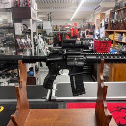 SCHMEISSER AR15 13,5" CALIBRE .223 + AIMPOINT COMPC3