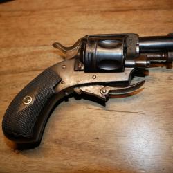 Revolver BULLDOG en 320 fabrication Dieudonn&eacute; Debouxtay