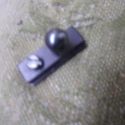 adatateur de bipied pour rail UIT